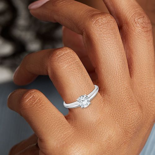 Classic Simple Solitaire Engagement Ring